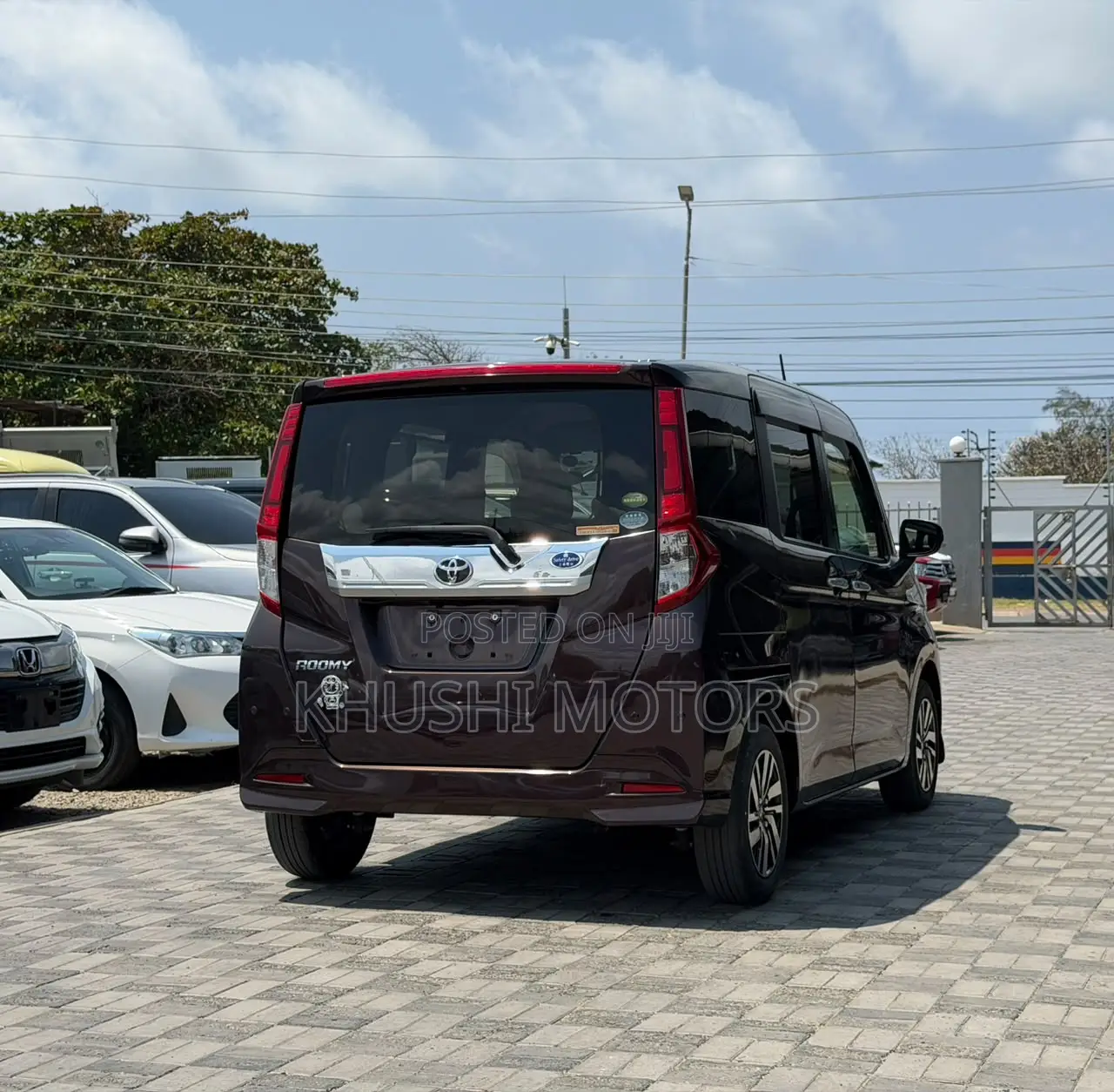 Toyota Roomy 2019 Brown