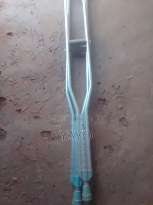 Arm Pit Crutches