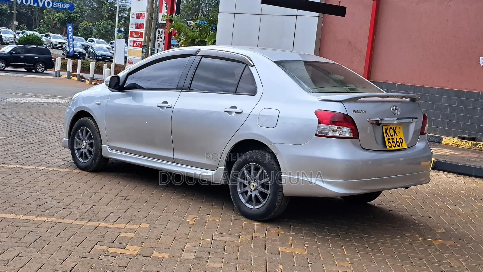 Toyota Belta 2009 Silver