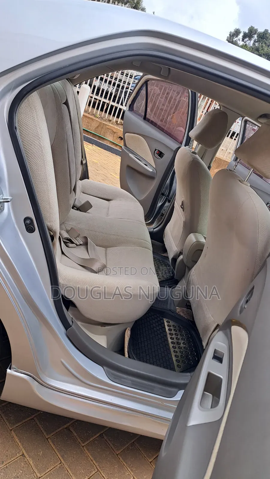 Toyota Belta 2009 Silver