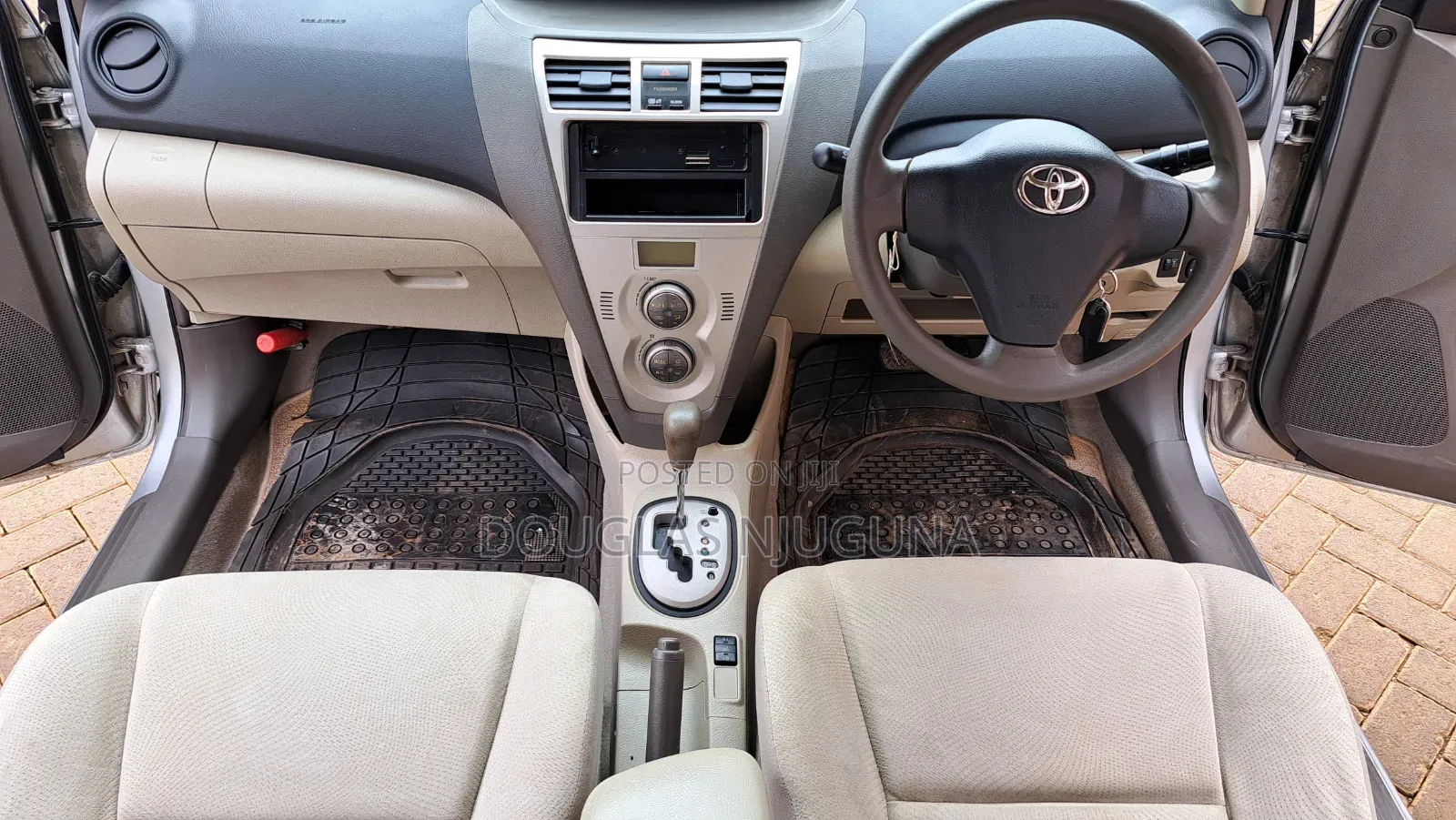 Toyota Belta 2009 Silver