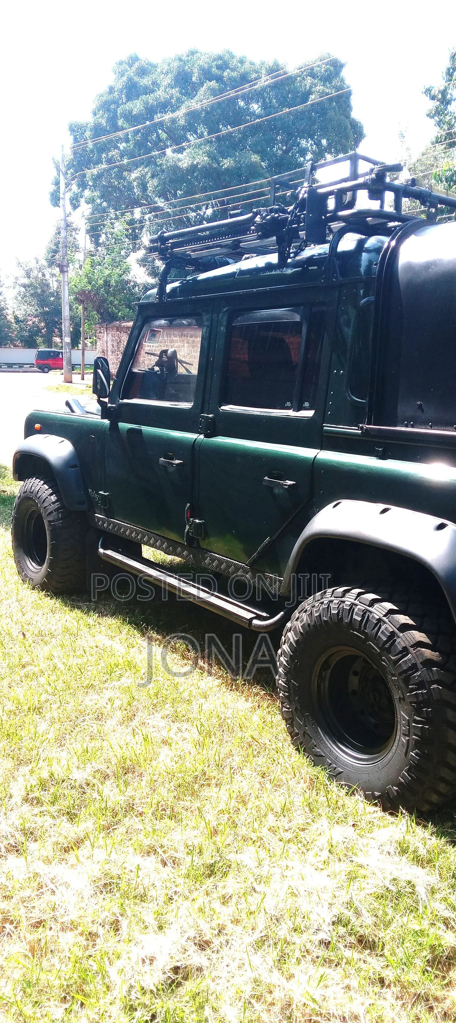 Land Rover Defender 2002 Green