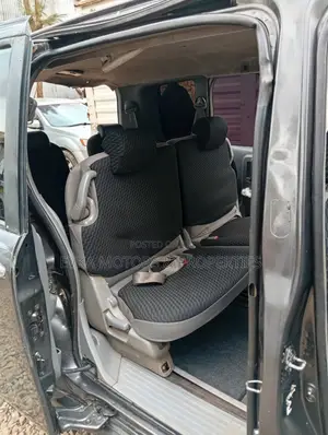 Toyota Sienta 2007 Gray