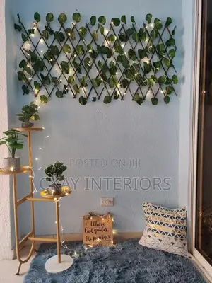 Wall Decorations With Expandable Artificial Privacy Fence