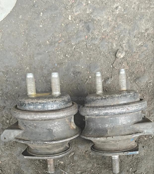 Toyota Mark 2 1jz Engine Mounting - thumbnail 2