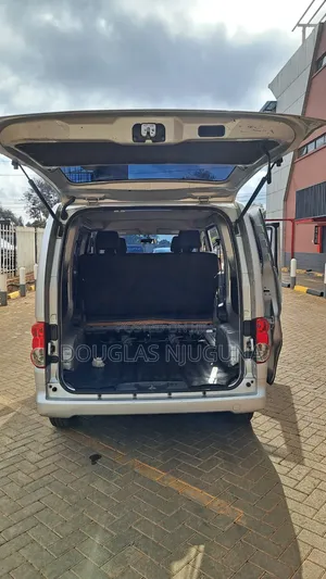 Nissan NV200 2019 Grey