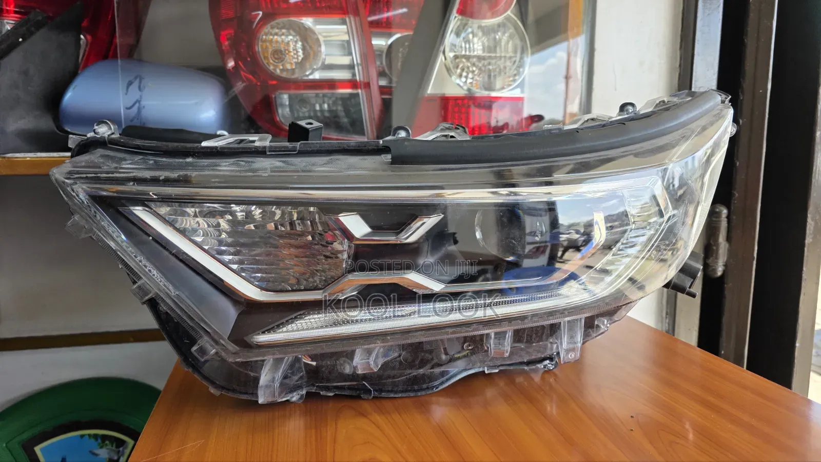 Rav 4 2019 Xenon Headlights With Focus Complete With Computer