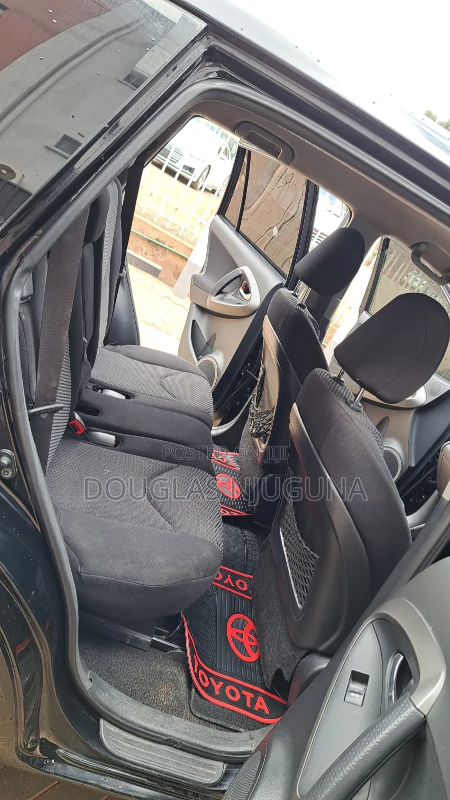 Toyota RAV4 2010 Black