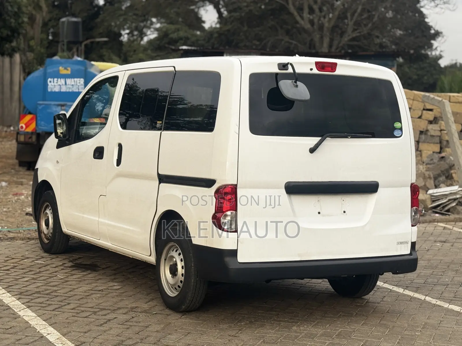 Nissan NV200 2019 White