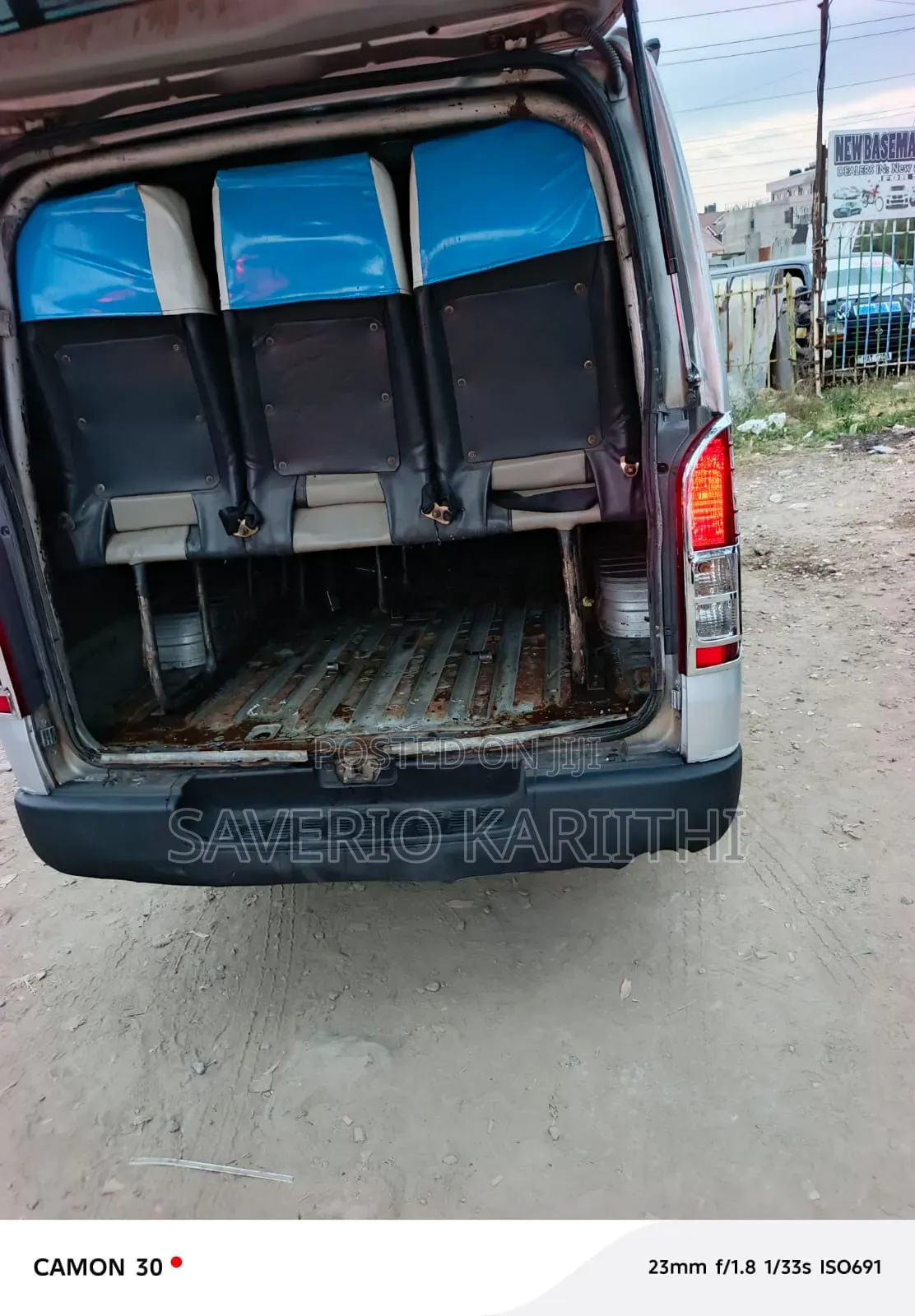 Toyota HiAce 2013 Silver