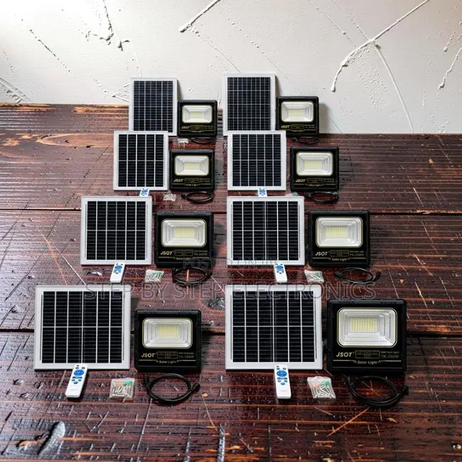 Brilliant Wide-Angle 100W,200W,300W Watts Solar Flood Lights
