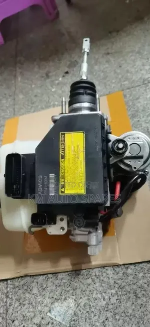 Toyota Land Cruiser Prado J120, J150 Abs Brake Booster/Master Cylinder
