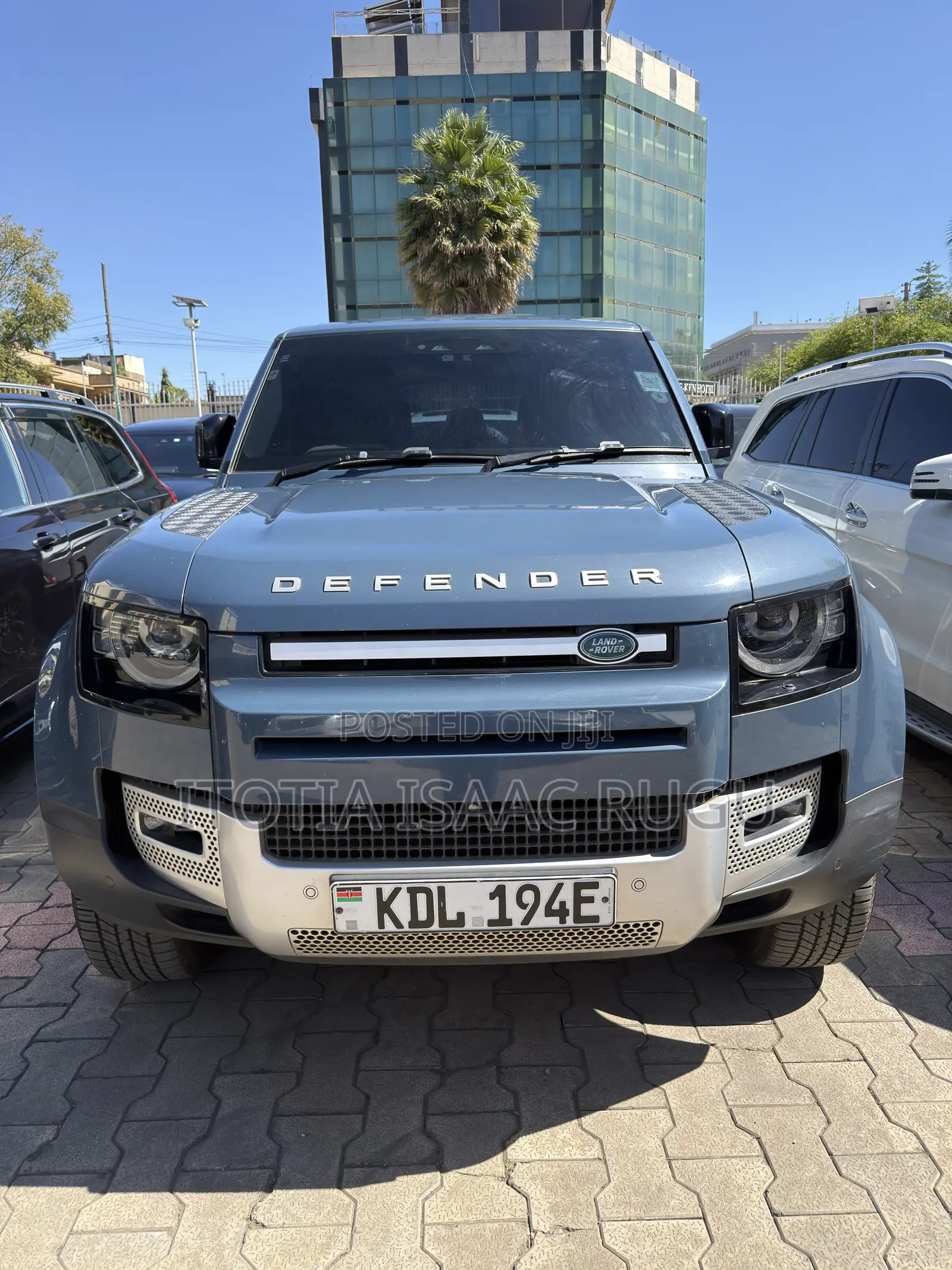 Land Rover Defender 2022 Blue