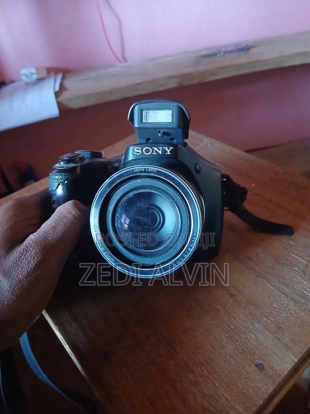 Sony Cyber Short Camera - thumbnail 2