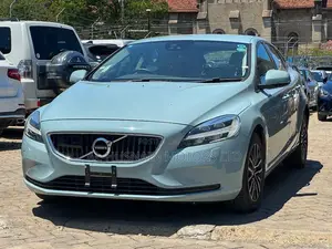 Volvo V40 2019 Blue