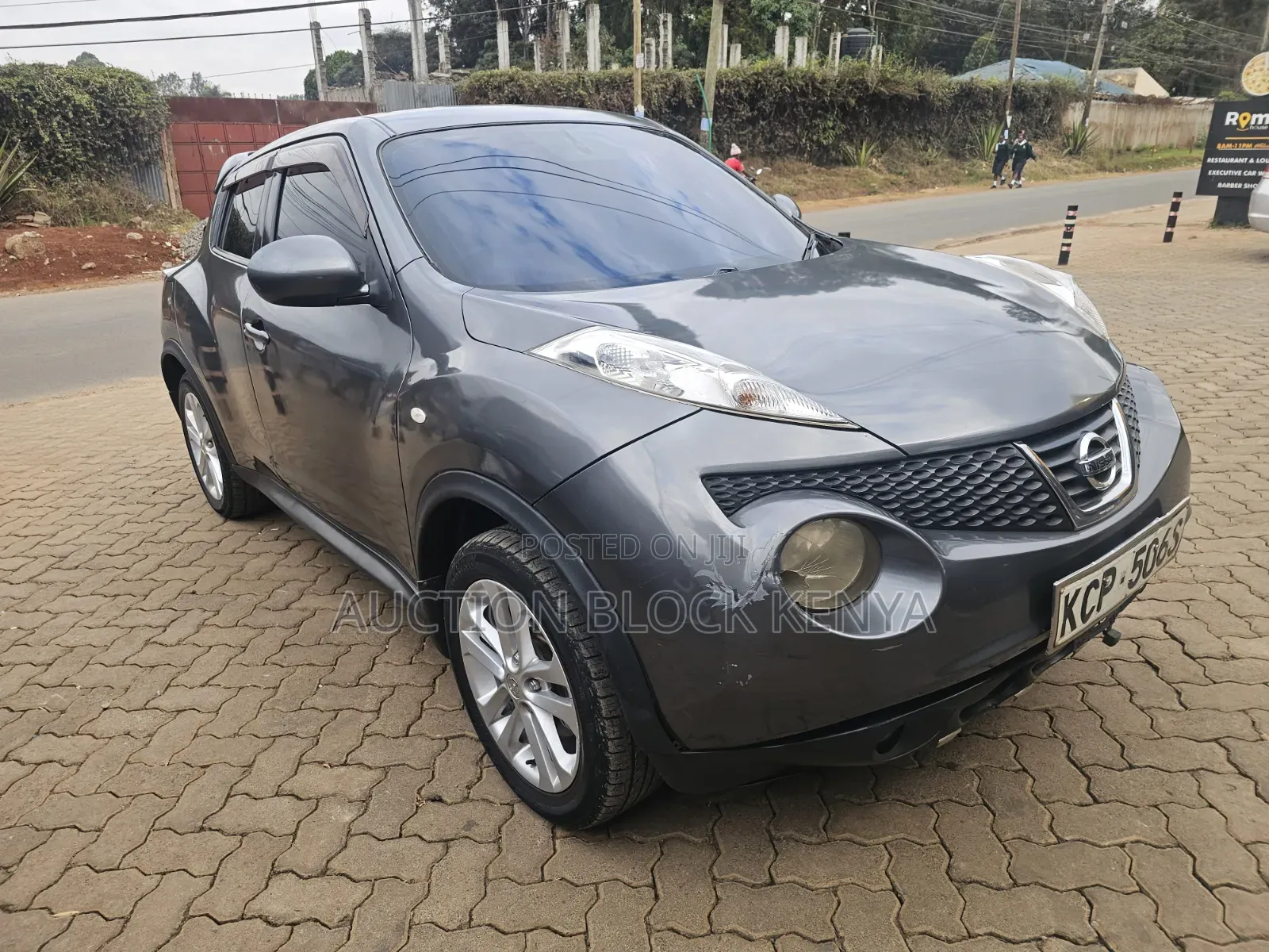 Nissan Juke 2011 Gray