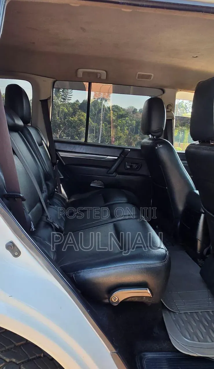 Mitsubishi Shogun 3.2 Di-Dc GLS 2010 White