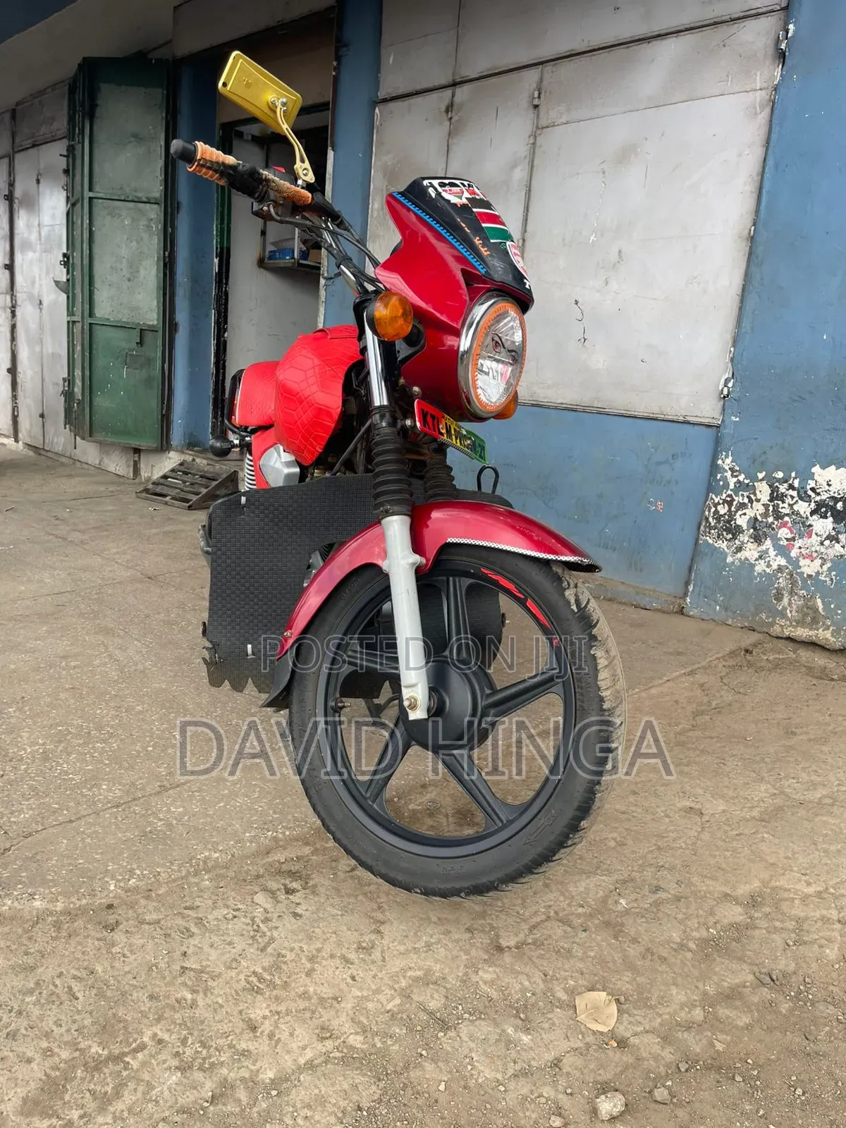 TVS HLX 125 2025 Red