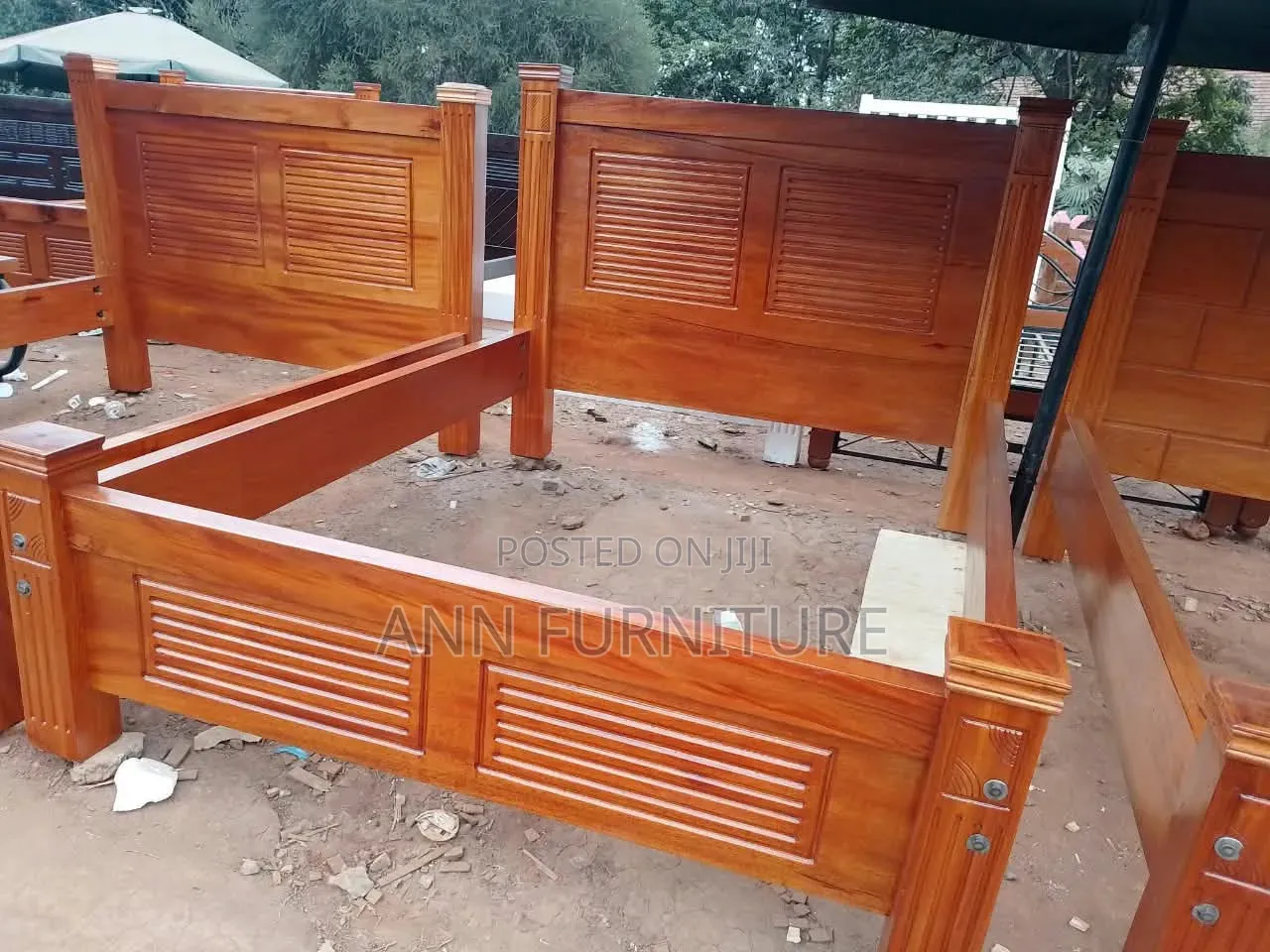 5by6 Mahogany Wood Bed