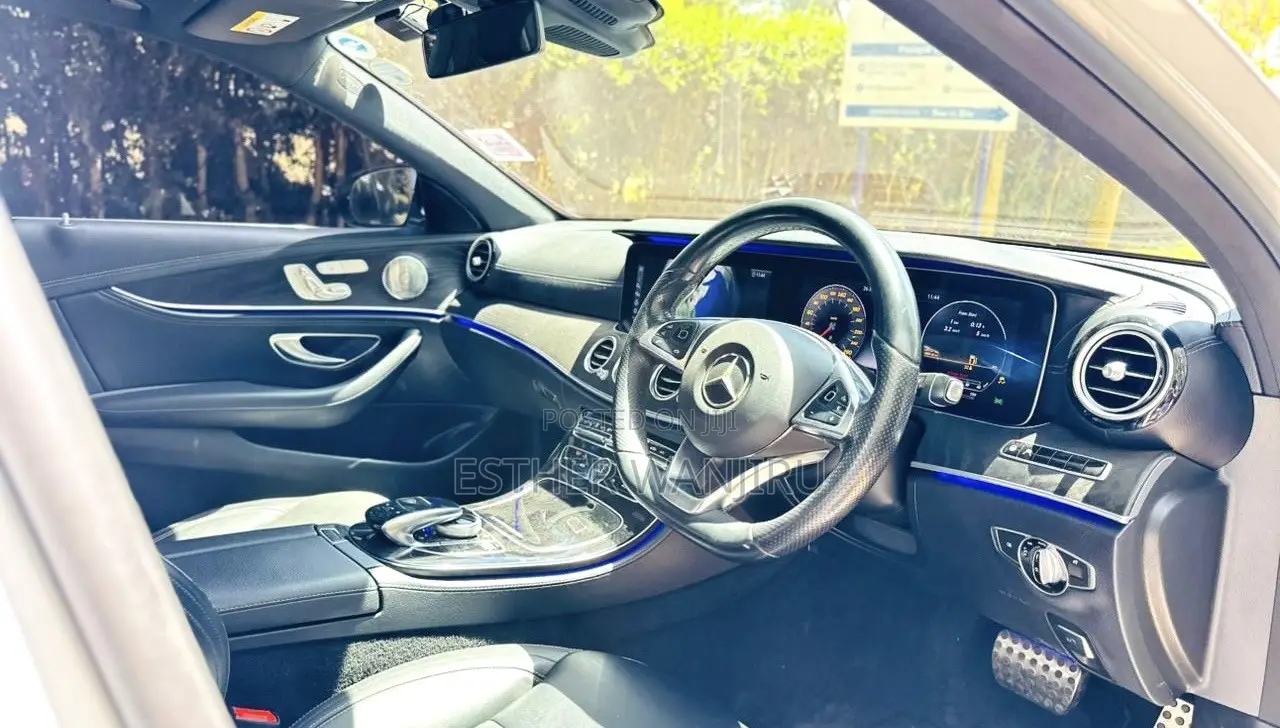 Mercedes-Benz E200 2017 Gray