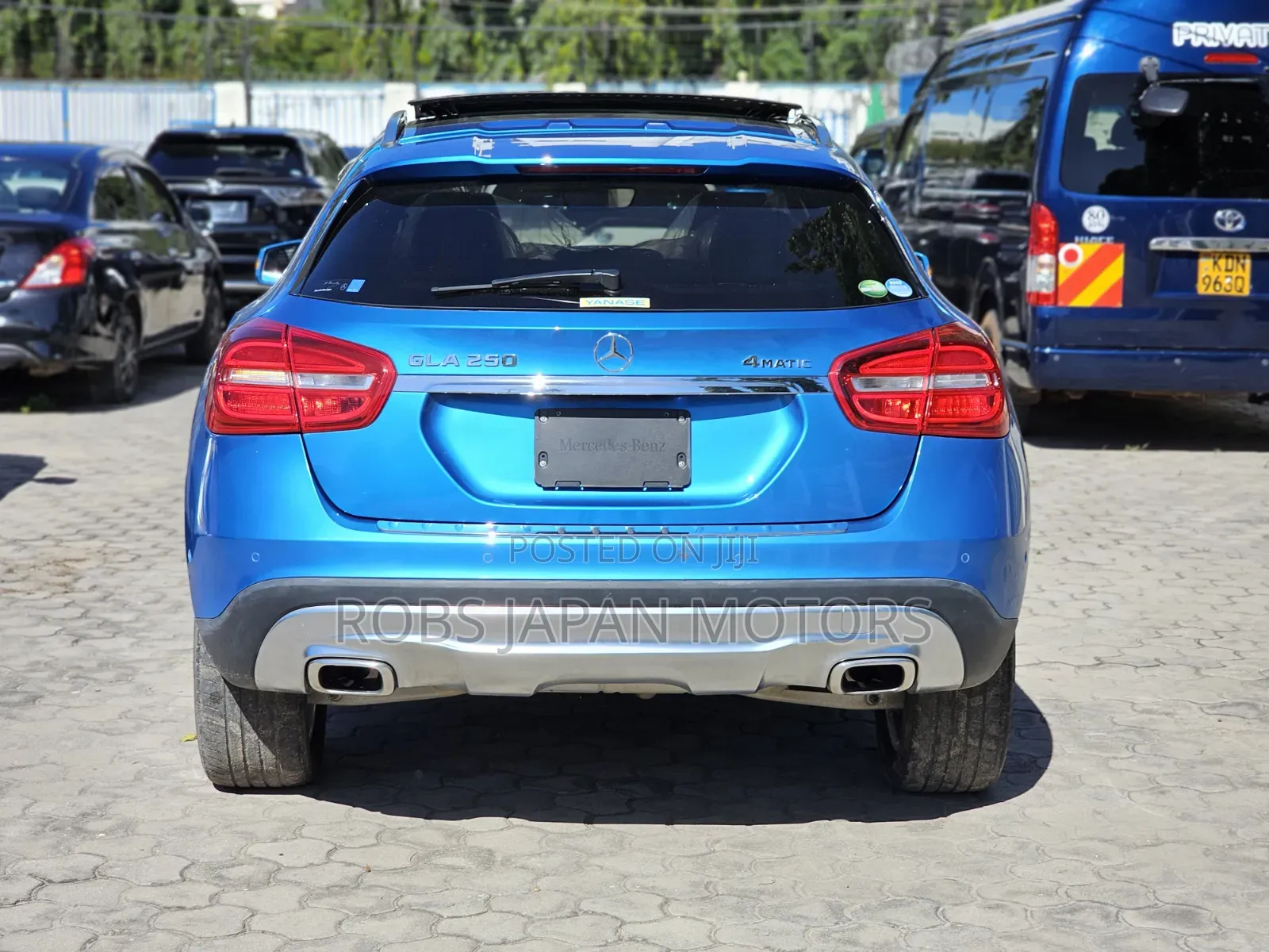 Mercedes-Benz GLA 250 2019 Blue