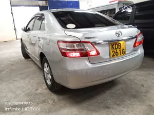 Toyota Premio 2017 Silver
