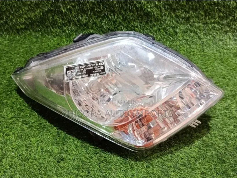 Headlight Assy Rh Suzuki Wagon R  2012
