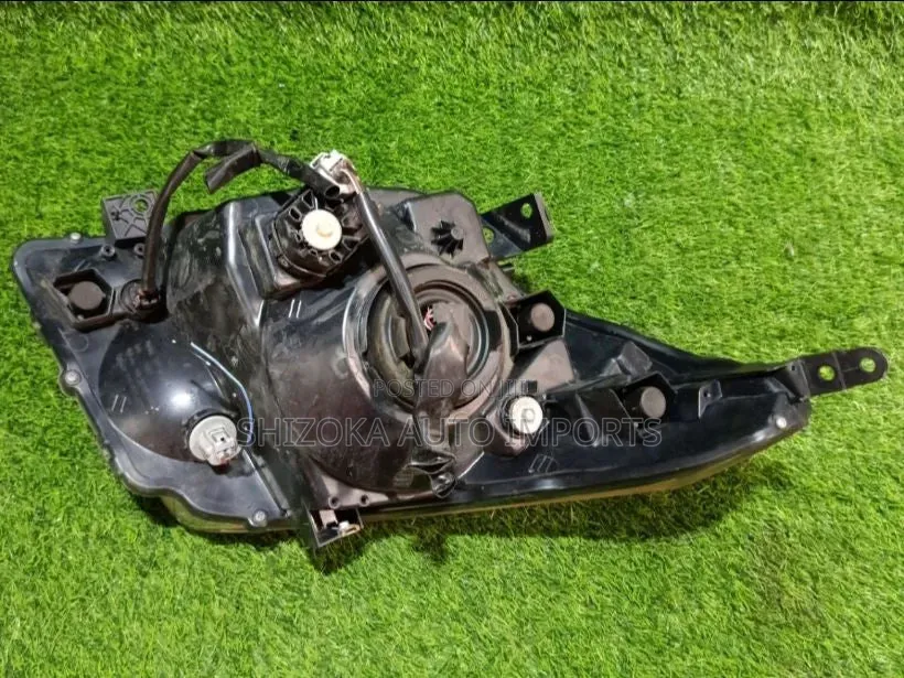 Headlight Assy Rh Suzuki Wagon R  2012