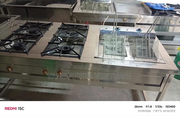 Gas Cooker Combined With Deep Fryer