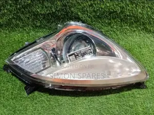 Headlight Assy Rh Suzuki Solio Xenon 2012