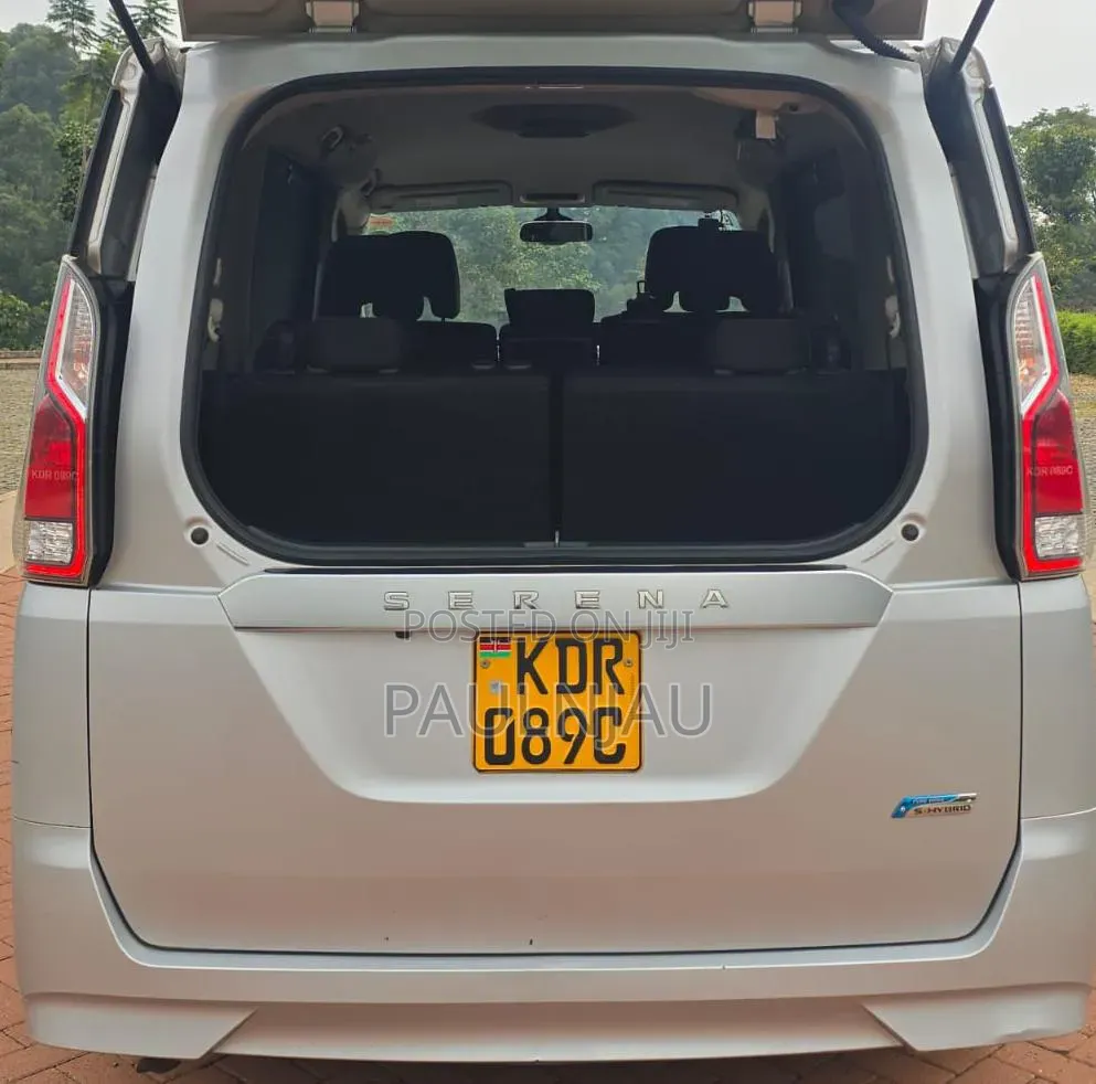 Nissan Serena 2017