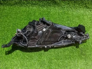 Headlight Assy Rh Honda Fit Shuttle Hybrid Non Xenon Gp2 2012