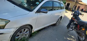Toyota Avensis 2009 White