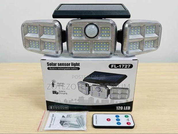 3 Head Solar Sensor Light