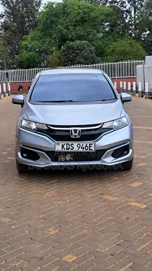Honda Fit 2017 Silver
