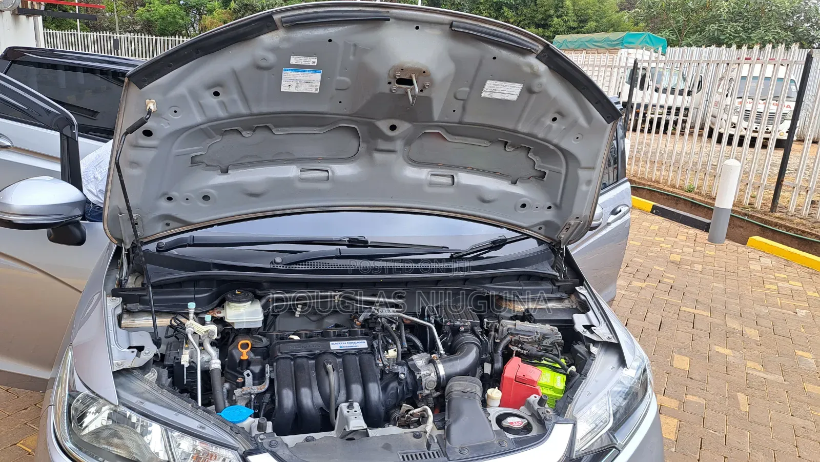 Honda Fit 2017 Silver