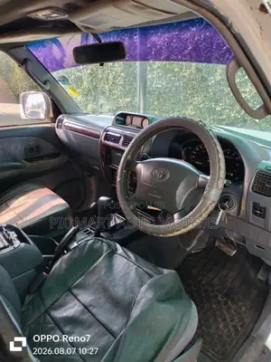 Toyota Land Cruiser Prado 2004 Silver