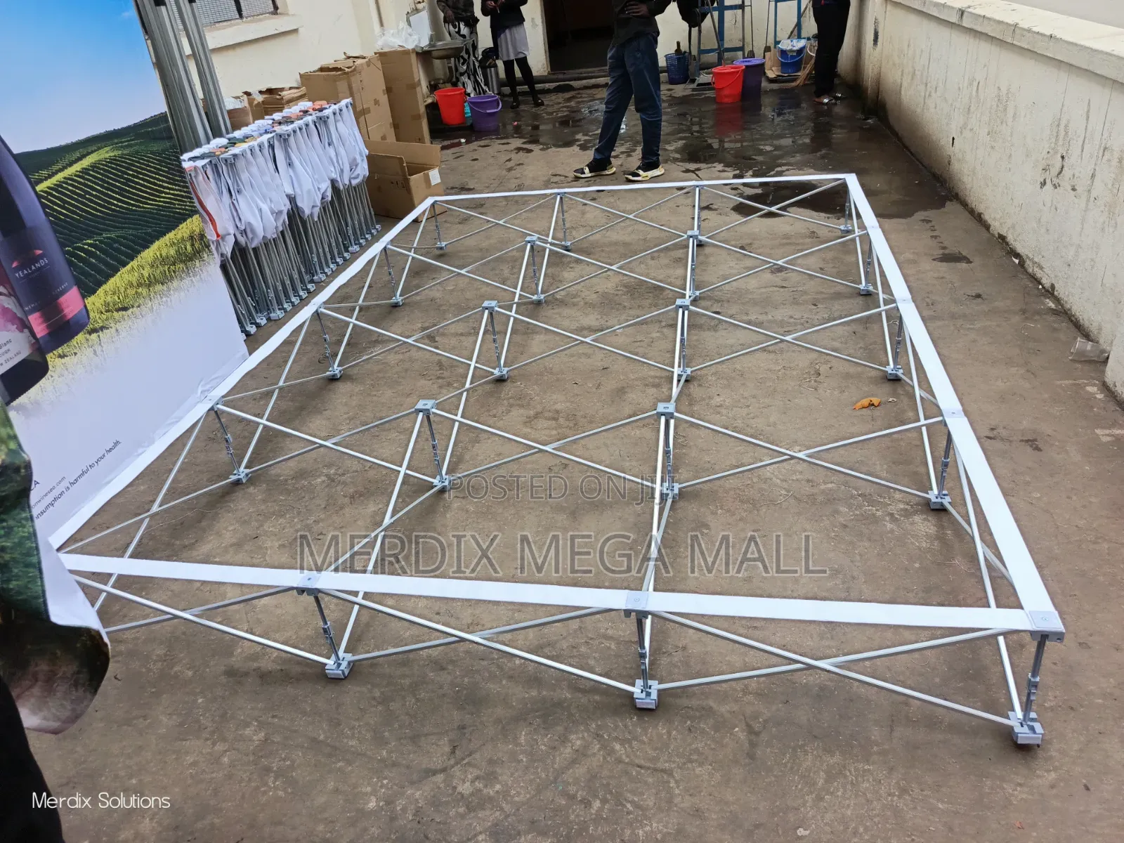 A006, Banners, Media Banners