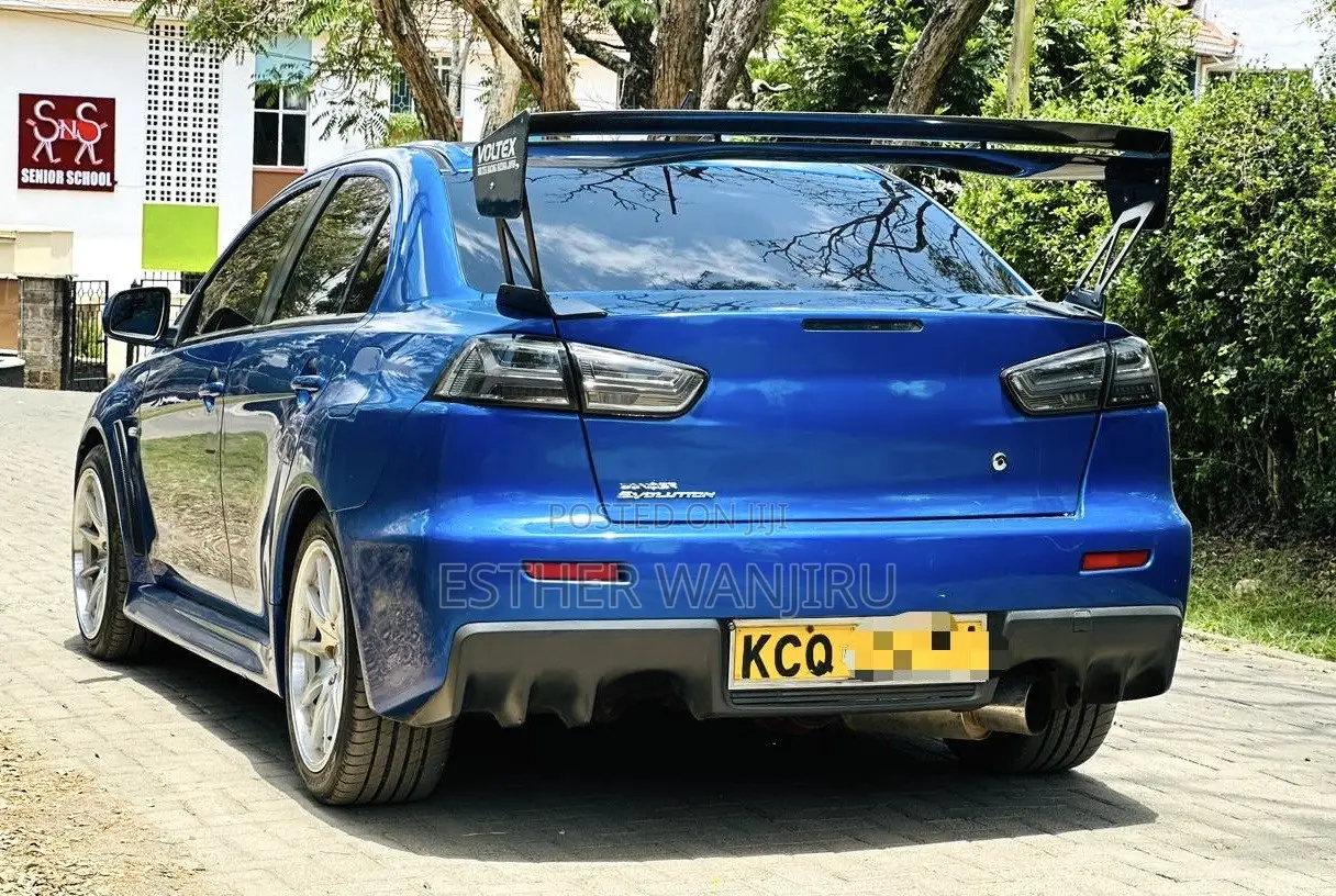 Mitsubishi Lancer Evo 2012 Blue
