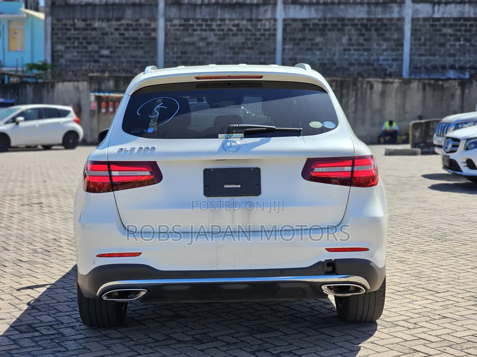 Mercedes-Benz GLC-Class 2018 Off white