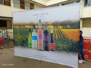Q001, Banners, Media Banners