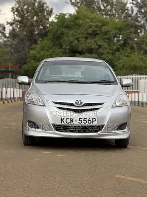 Toyota Belta 2009 Silver