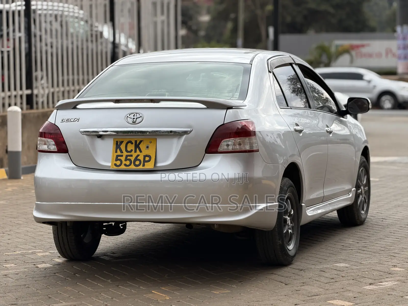 Toyota Belta 2009 Silver