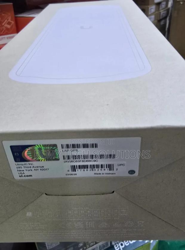 Ubiquiti Lap GPS Access Point - main view