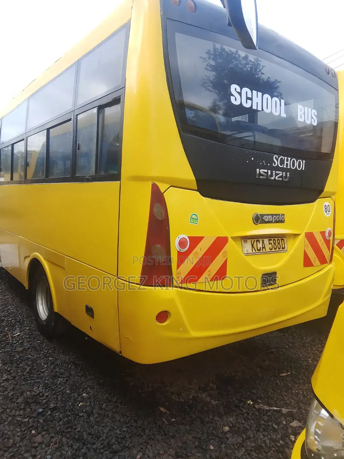Isuzu NQR 2015 Yellow