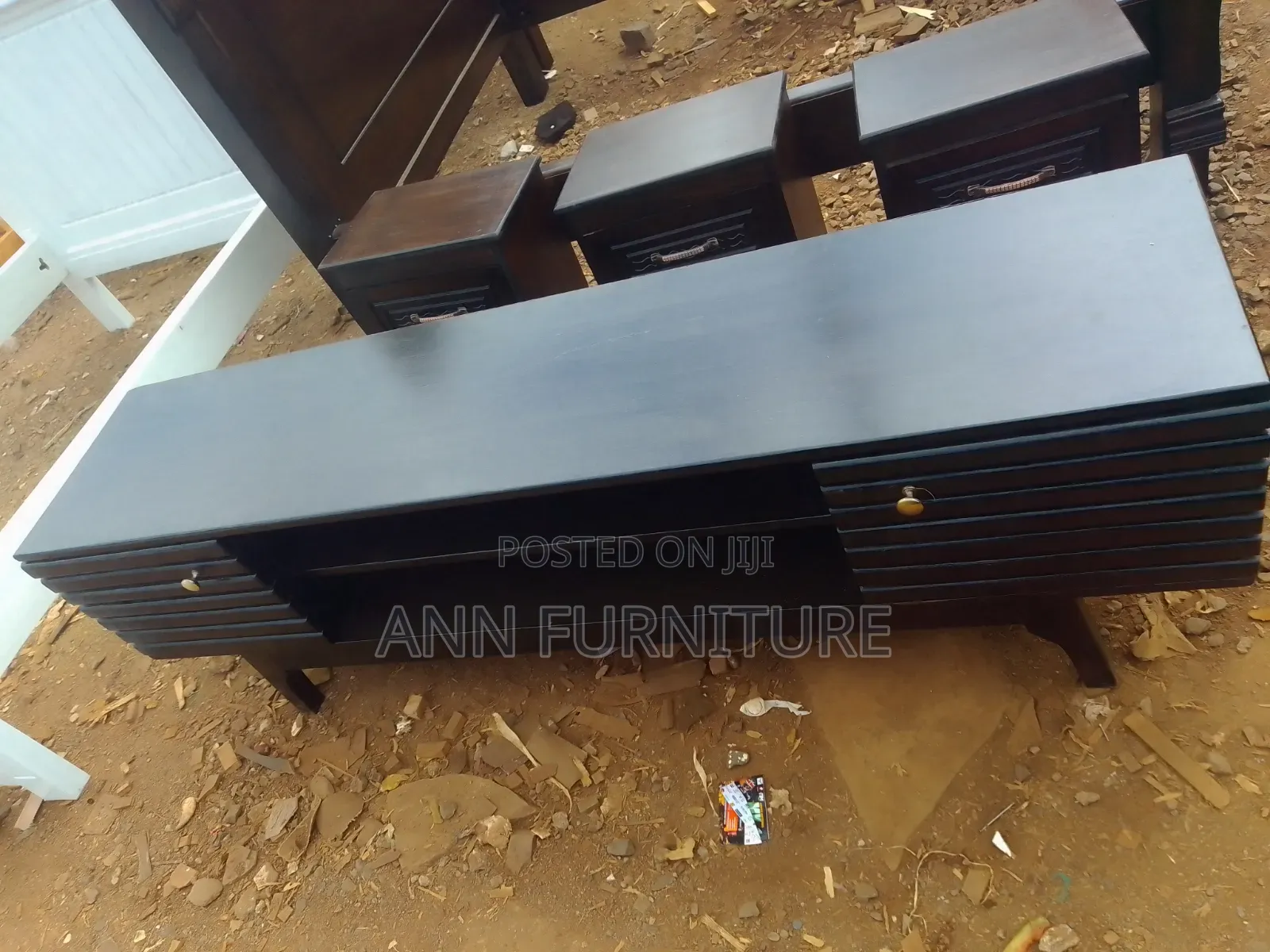 TV Stand 