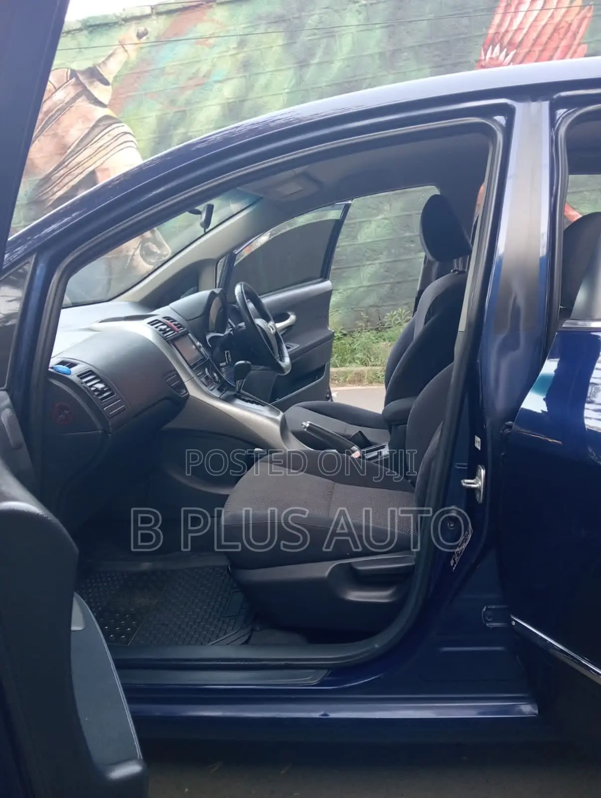 Toyota Auris 2012 Blue