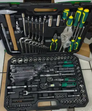 Complete 142-Piece Automotive Repair Tool Set