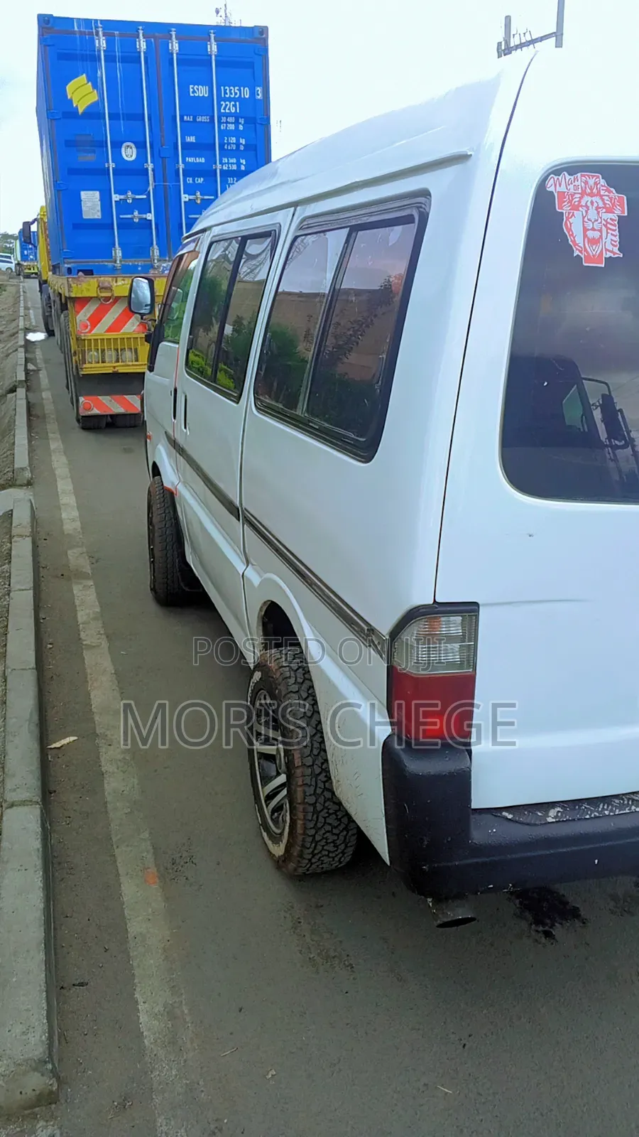 Nissan Caravan 2011 White
