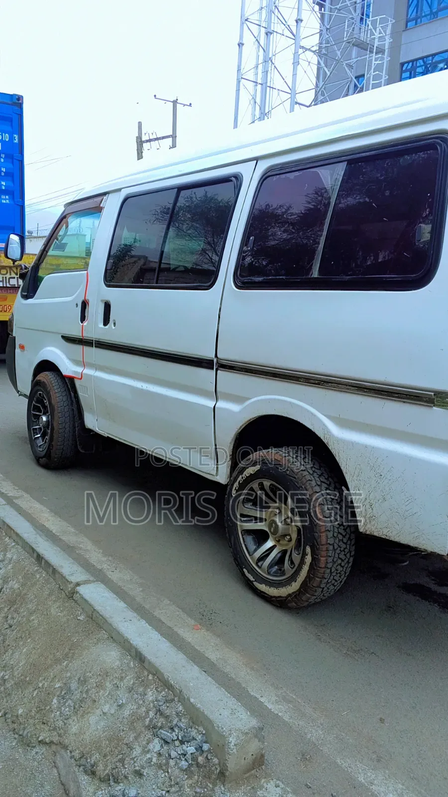 Nissan Caravan 2011 White